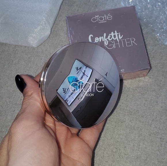 Warm glow highlighter - Picture 1 of 2